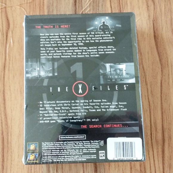 The X-Files Complete First Season, Brand New, 2000, Read Description - Picture 3 of 5